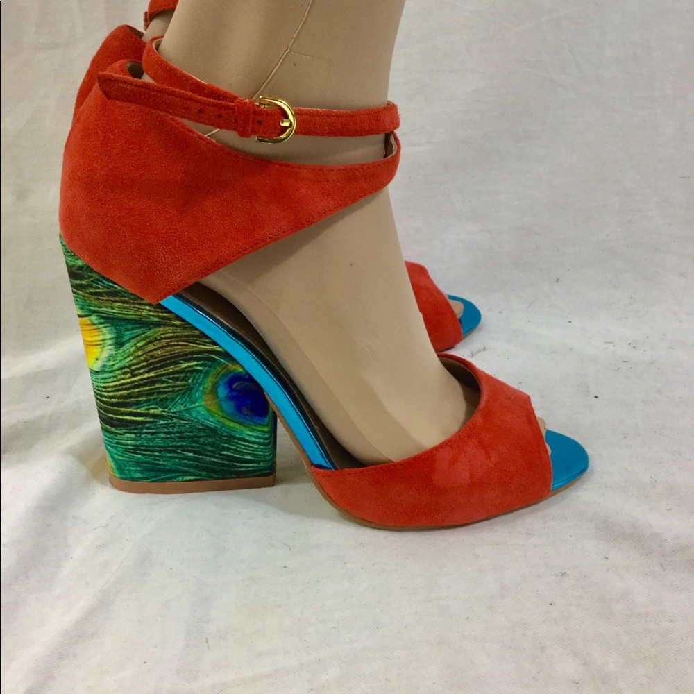 Peacock Heels. So adorable